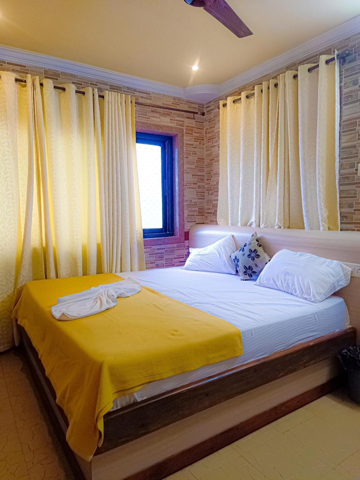 קלנגוטה Shradha Luxury Room מראה חיצוני תמונה