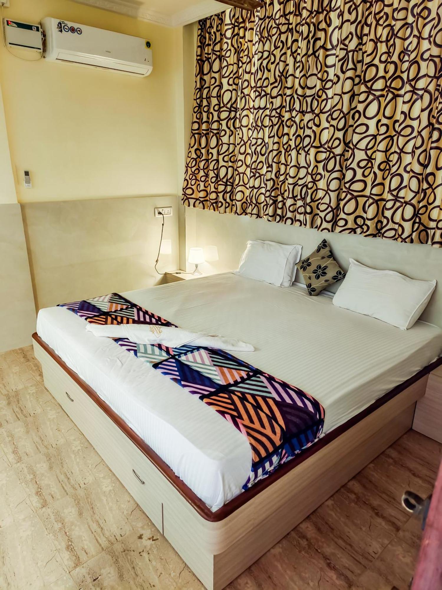 קלנגוטה Shradha Luxury Room מראה חיצוני תמונה
